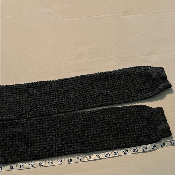 Pure Barre’ sweater leg warmers - Picture 3 of 3